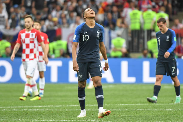 受瞩目的 受瞩目的