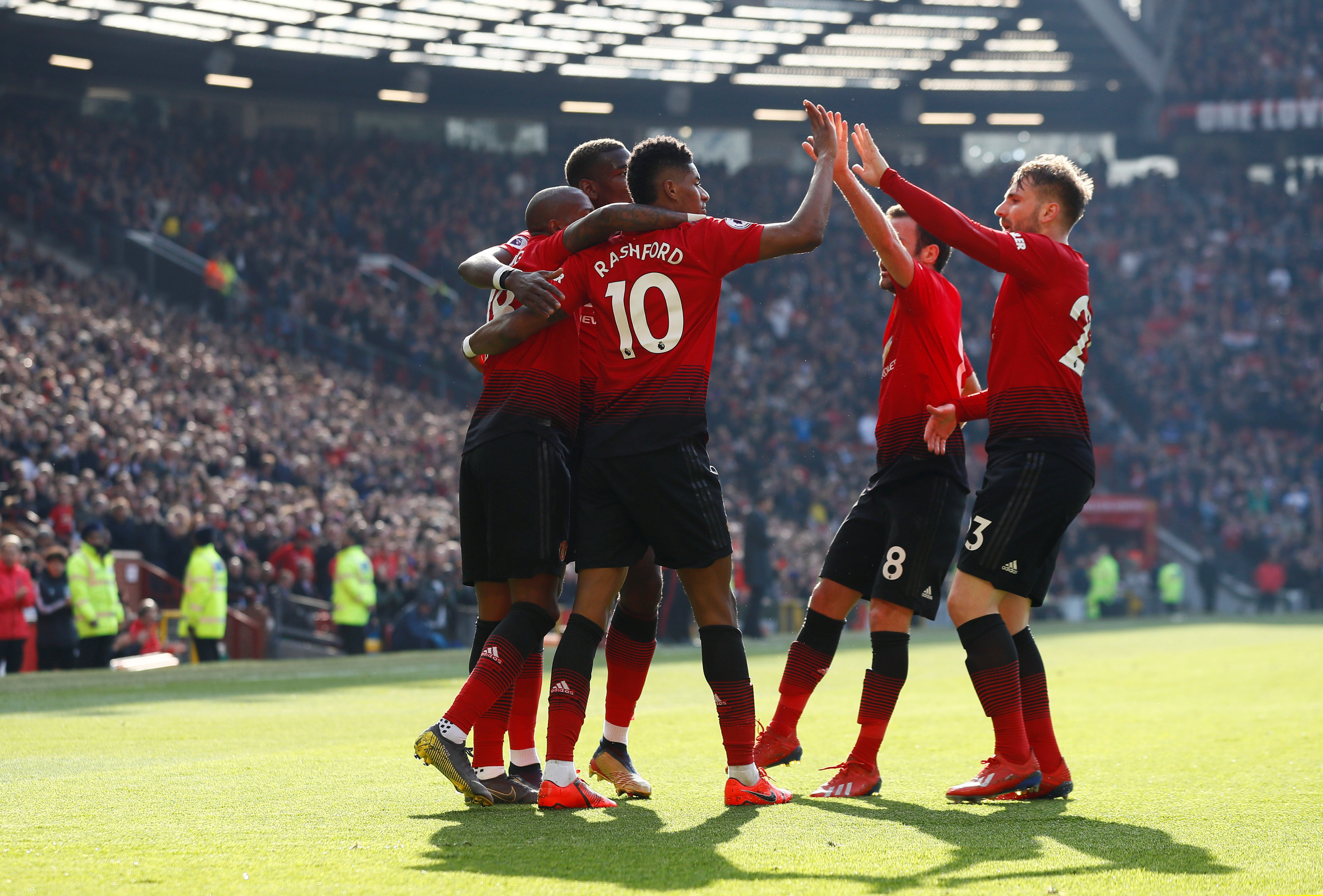 下的梅西與 下的梅西與